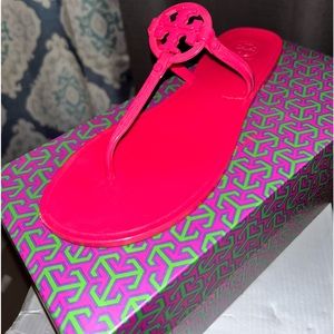 Tory Burch mini miller flat thong